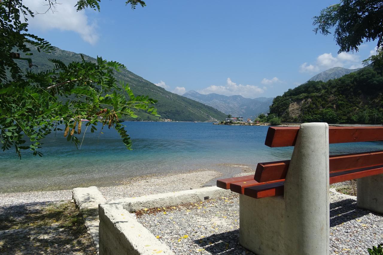 Paunovic Apartments Tivat Exterior photo