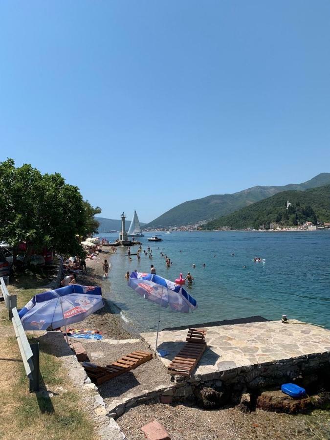 Paunovic Apartments Tivat Exterior photo